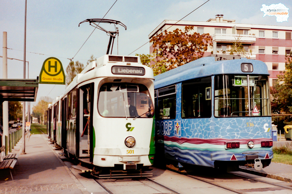 TW 501 trifft TW 536 in der Grazer-Straße 19.10.1997©styria-mobile
